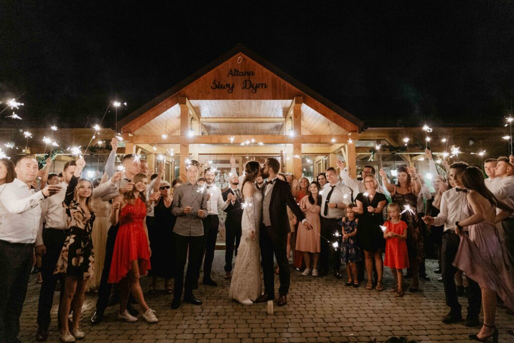 the best photos of 2020 weddings